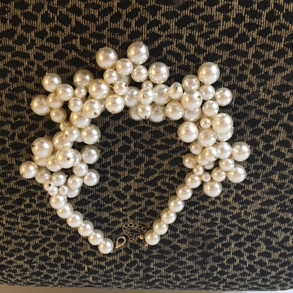 Big Pearl Necklace ⭐️2 for 1